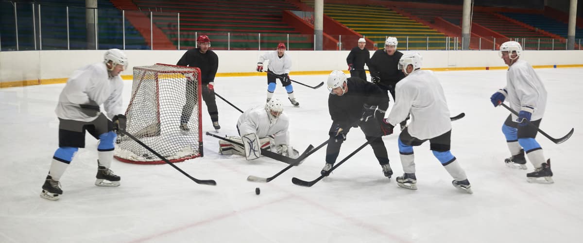 Offensive Play with wingers and defenseman help protect the net and 
Gaolie